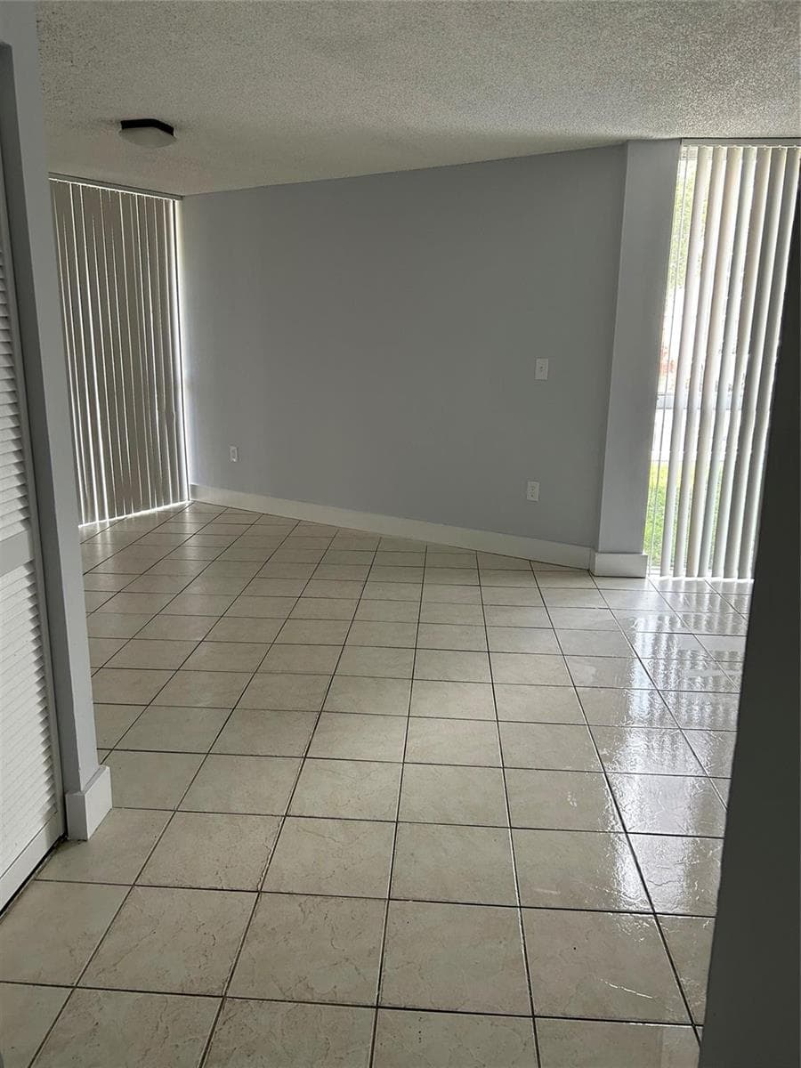 7035 NW 186TH Street # D111, Hialeah, FL 33015 photo 4
