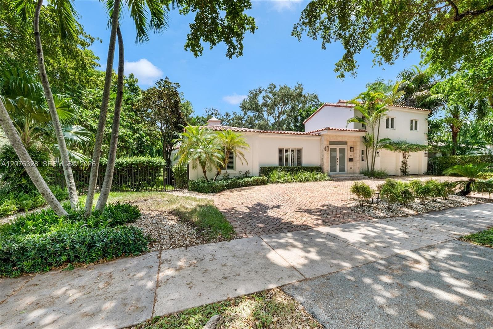 100 Sarto Ave, Coral Gables, FL 33134 photo 2