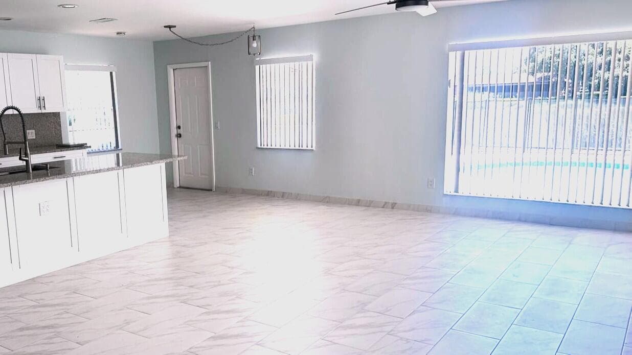 8102 PIONEER Road, Royal Palm Beach, FL 33411 photo 3