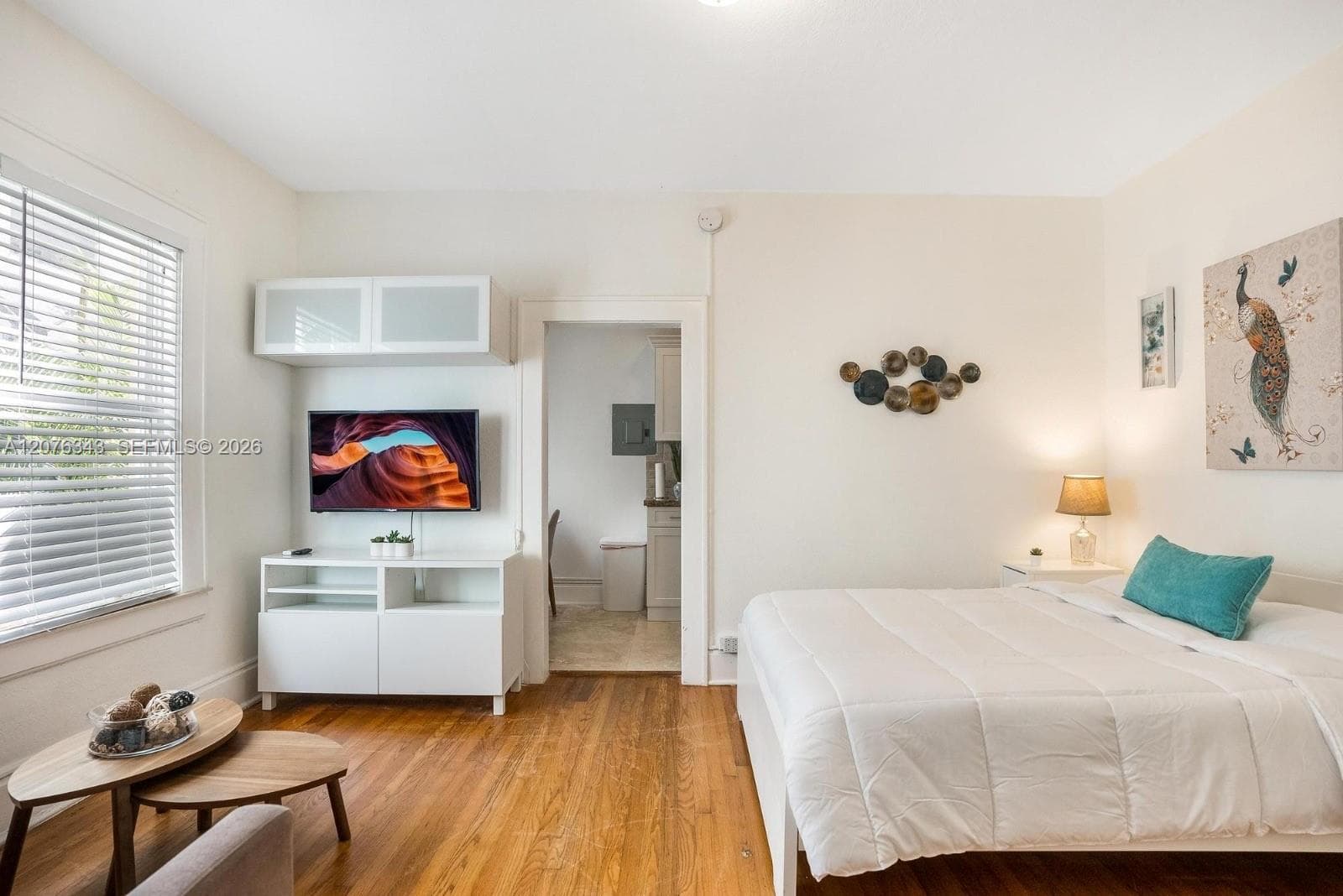 124 Mendoza Ave # 4, Coral Gables, FL 33134 photo 2