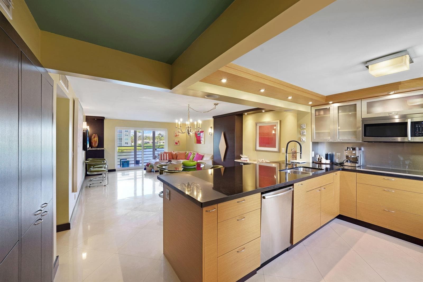 311 SE 3RD Street SE # 207, Dania Beach, FL 33004