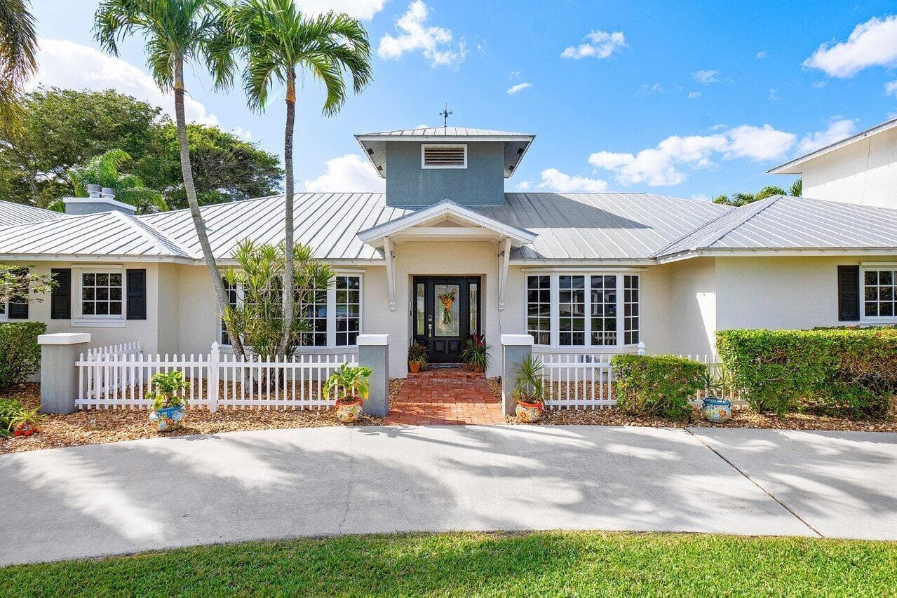 3815 S LAKE Drive, Boynton Beach, FL 33435 photo 3