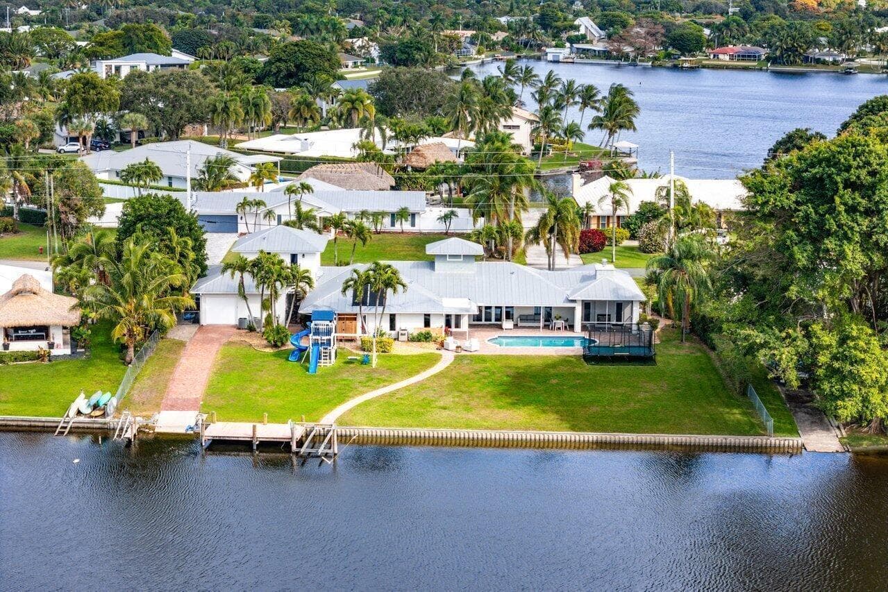 3815 S LAKE Drive, Boynton Beach, FL 33435 photo 4