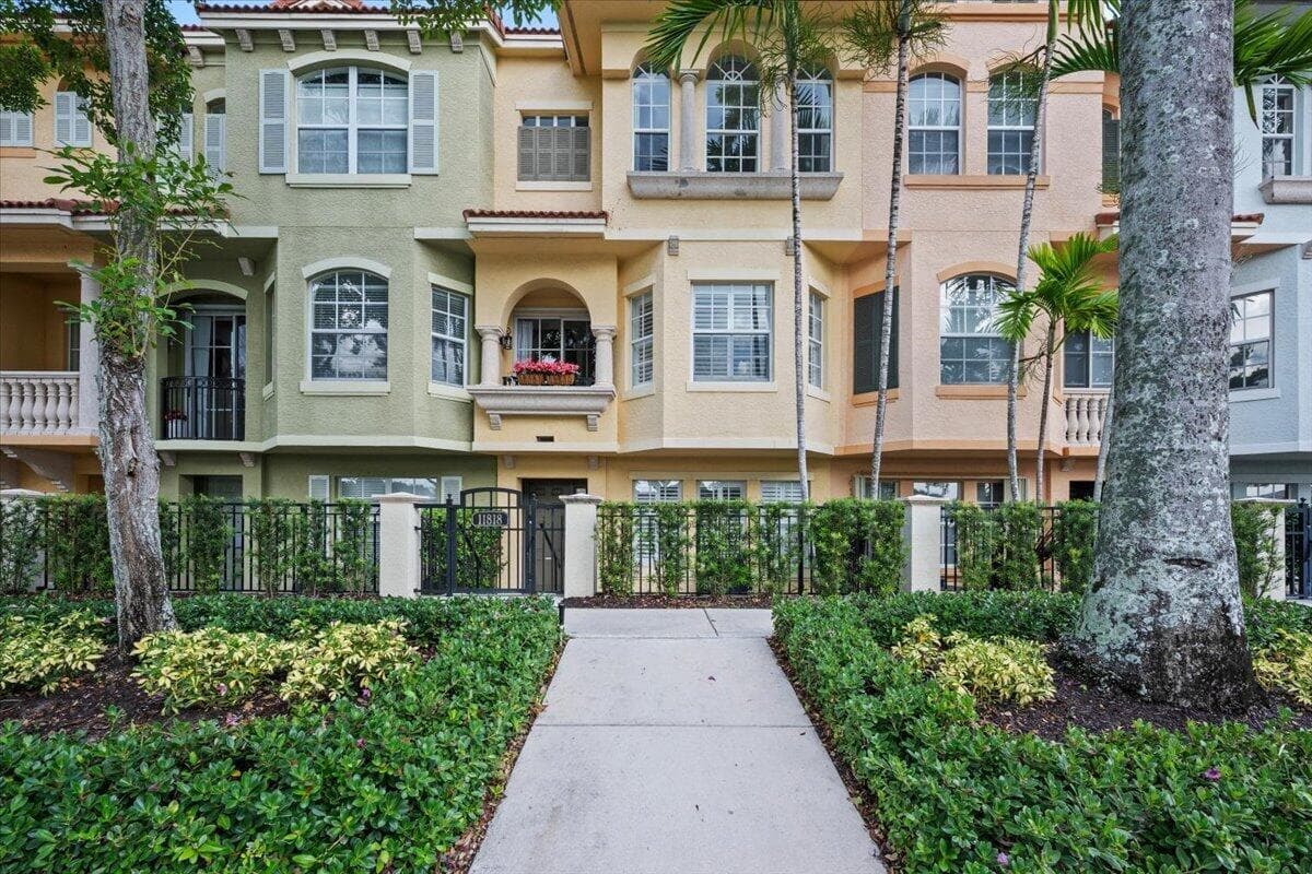 11818 Valencia Gardens Avenue, Palm Beach Gardens, FL 33410 photo 3
