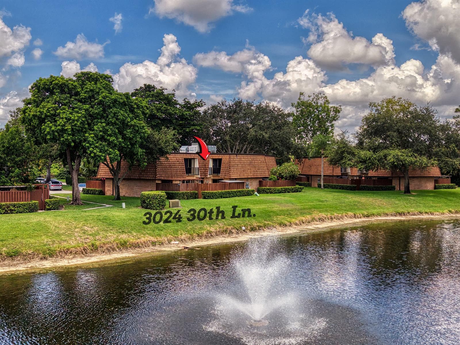 3024 30TH Lane, FL 33463 photo 3