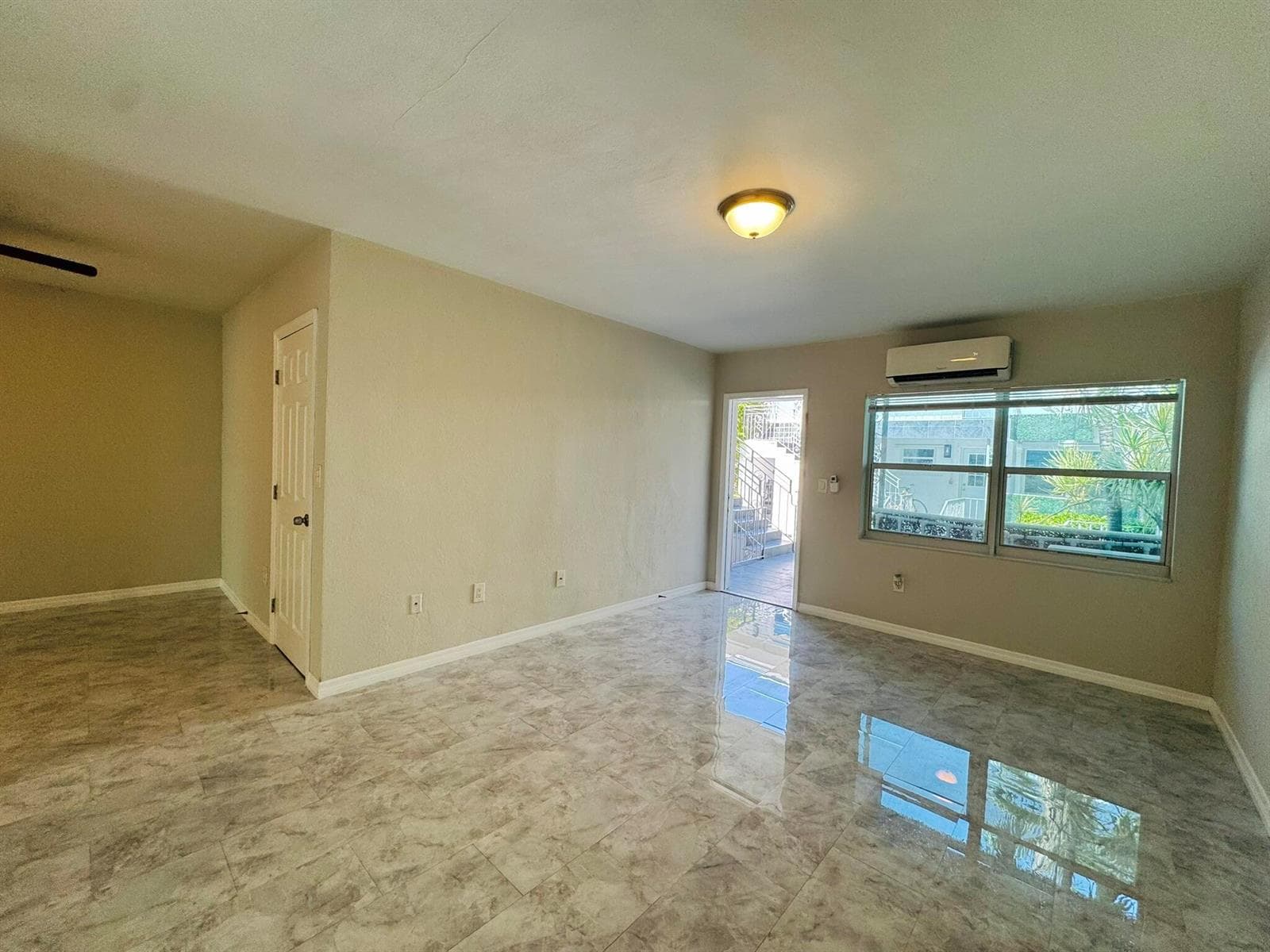 935 8th Street # 2, Miami Beach, FL 33139 photo 2
