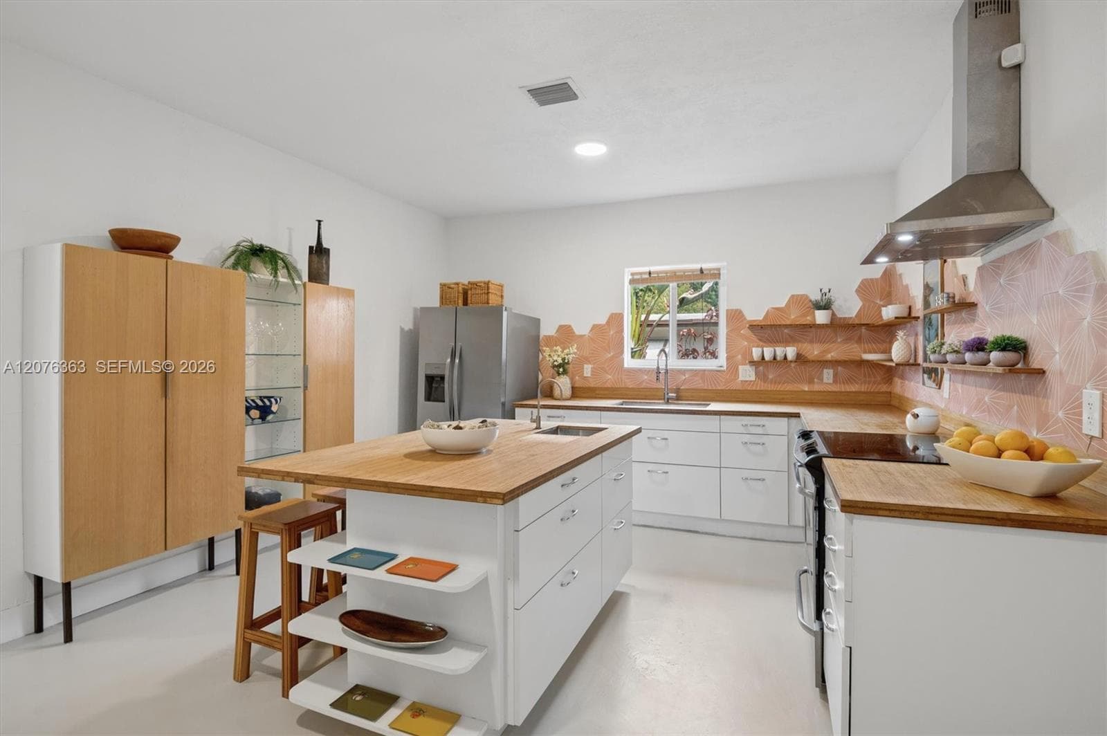 8230 NE 1st Pl, Miami, FL 33138 photo 3