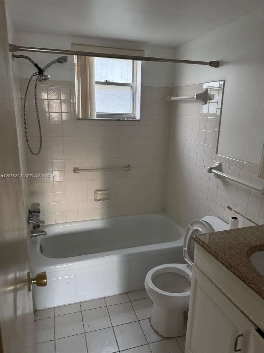 2145 Pierce St # 116, Hollywood, FL 33020 photo 3