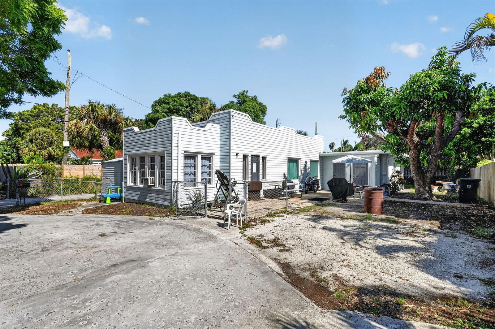 633 Franklin Road, West Palm Beach, FL 33405