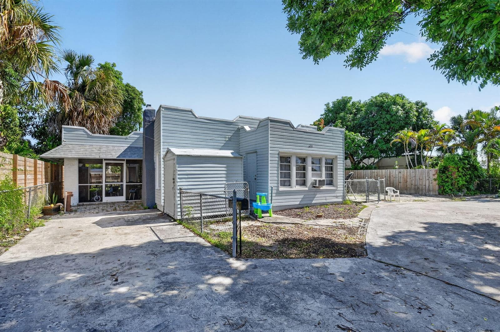 633 Franklin Road, West Palm Beach, FL 33405 photo 4