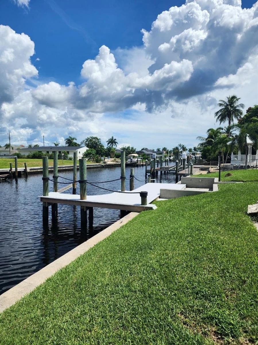 5325 COCOA Court, Cape Coral, FL 33904 photo 2