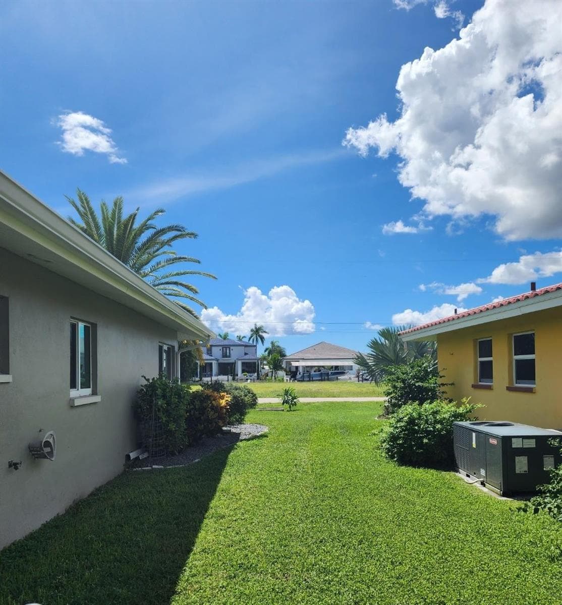 5325 COCOA Court, Cape Coral, FL 33904 photo 4