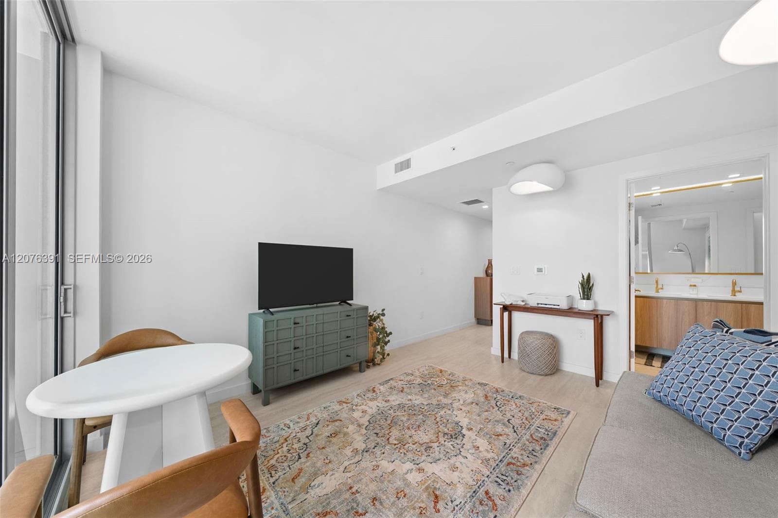 77 SE 5th St # 2805, Miami, FL 33131 photo 5