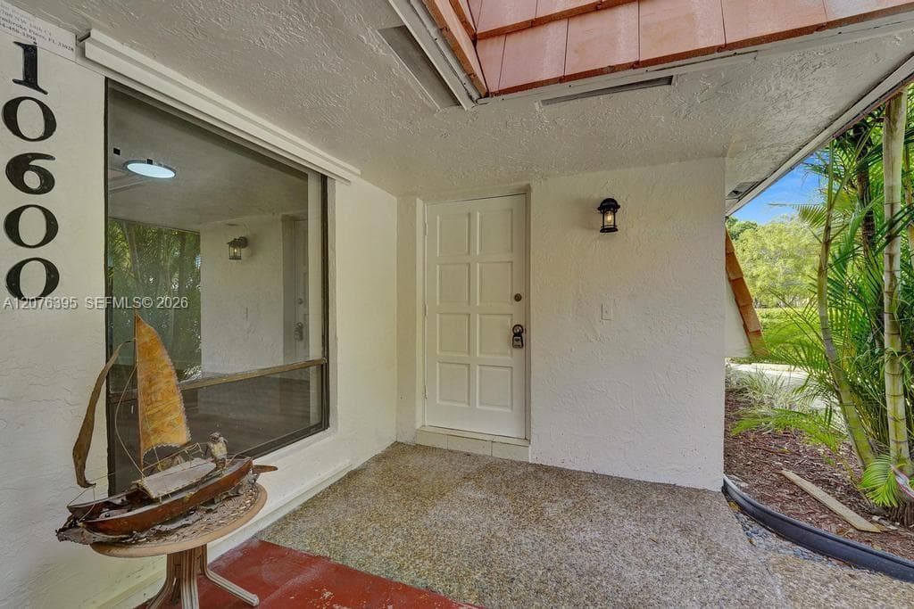 10600 NW 45th St, Coral Springs, FL 33065 photo 3
