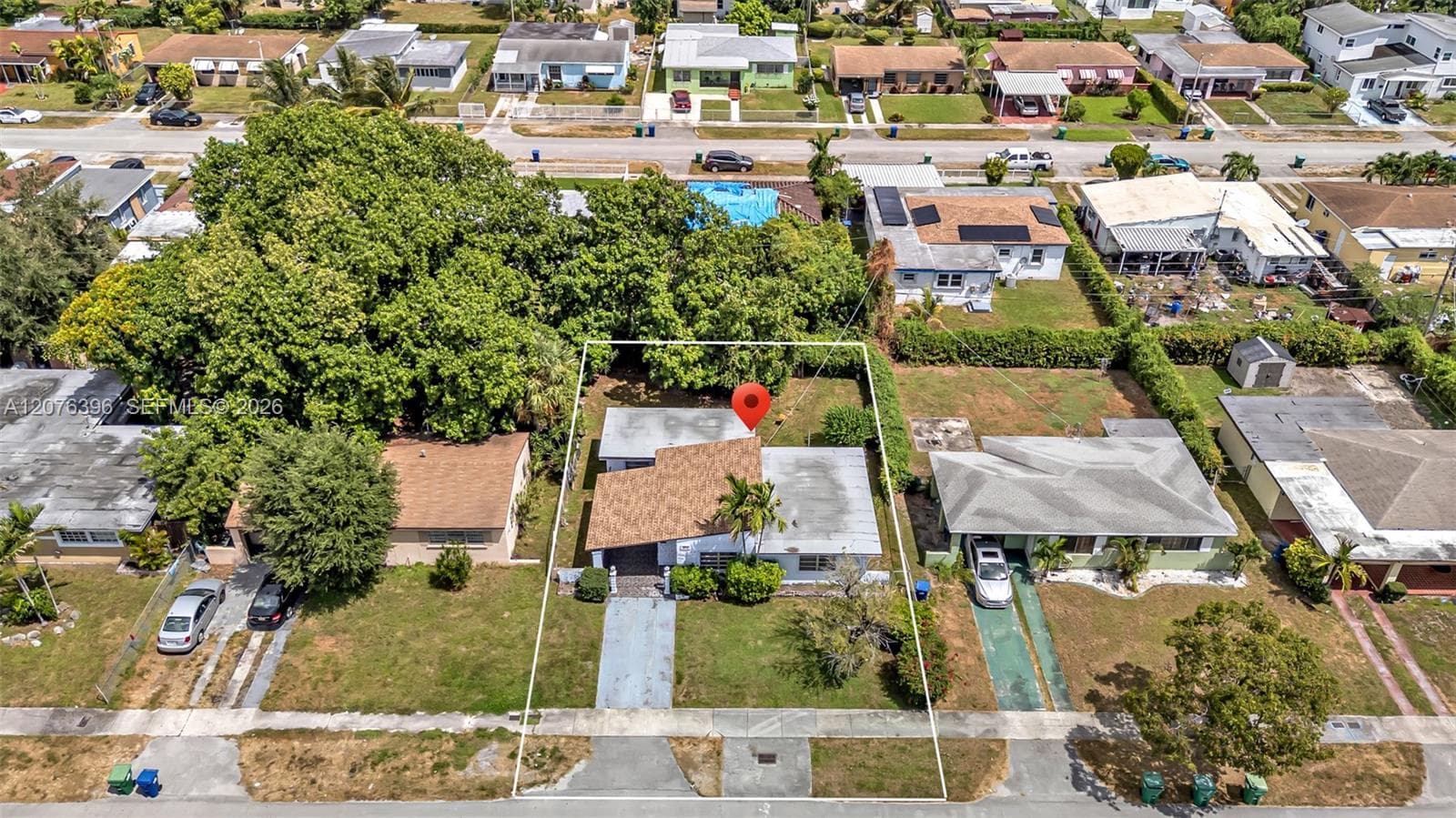 835 NW 84th St, Miami, FL 33150 photo 2