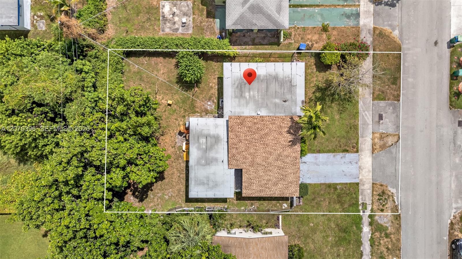 835 NW 84th St, Miami, FL 33150 photo 5