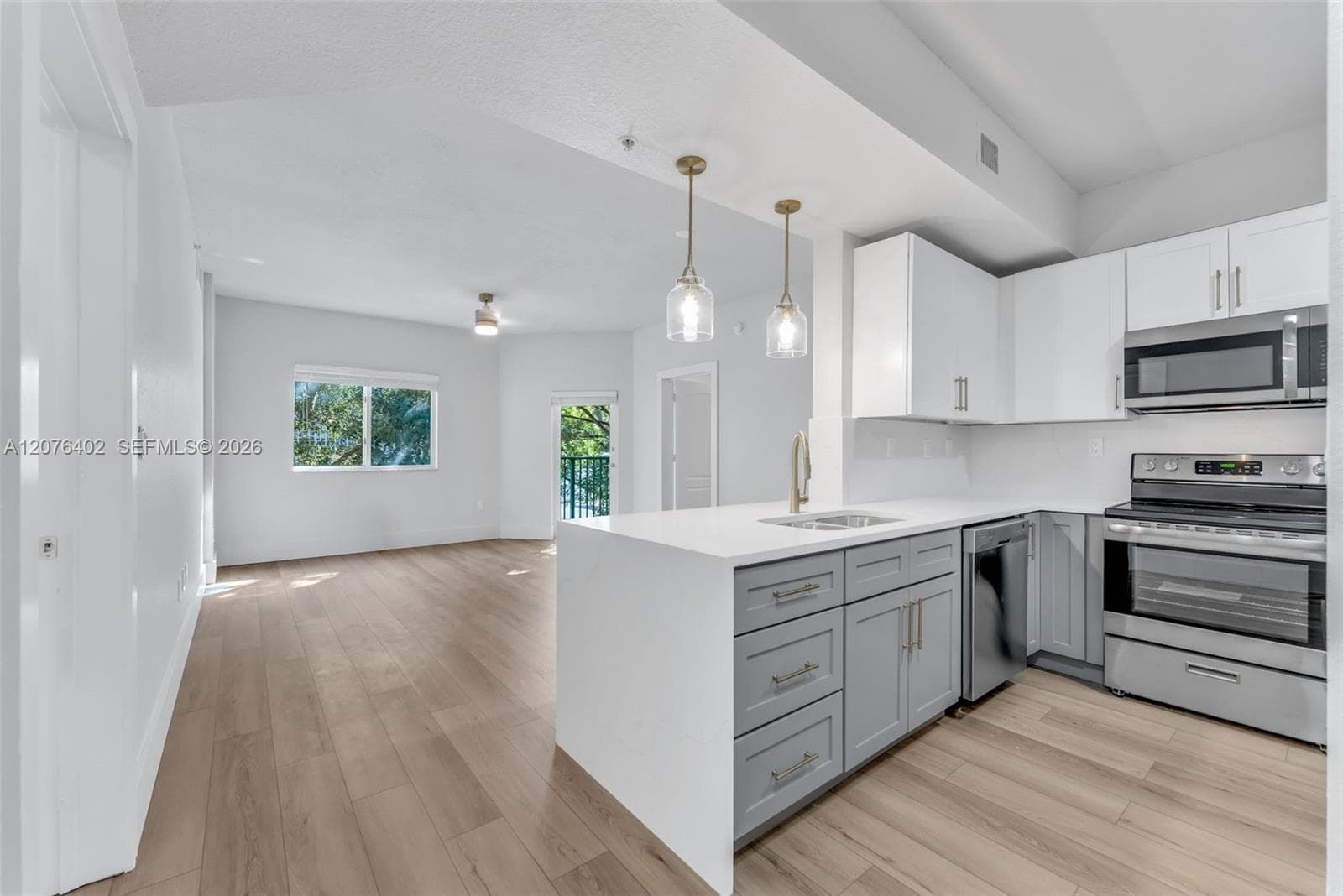 6001 SW 70th St # 512, South Miami, FL 33143 photo 5