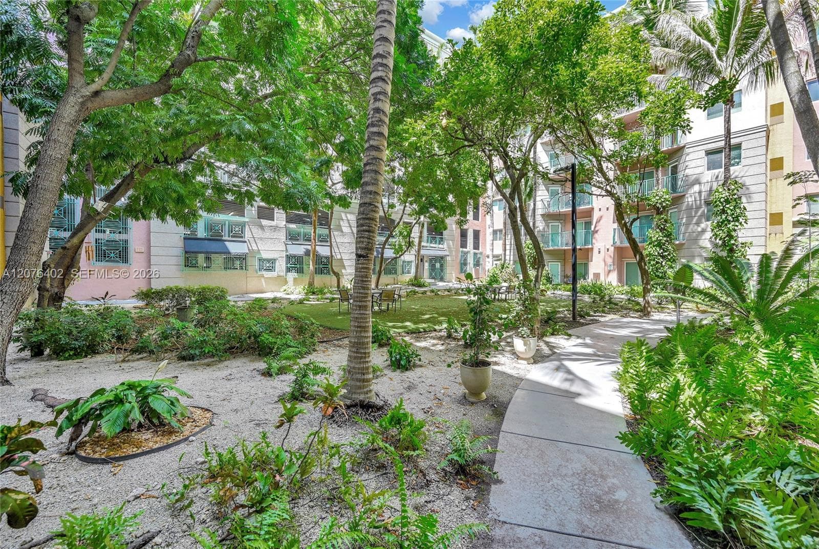 6001 SW 70th St # 512, South Miami, FL 33143 photo 4
