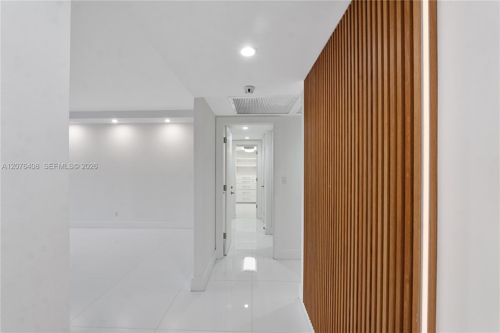 90 Edgewater Dr # 104, Coral Gables, FL 33133 photo 2