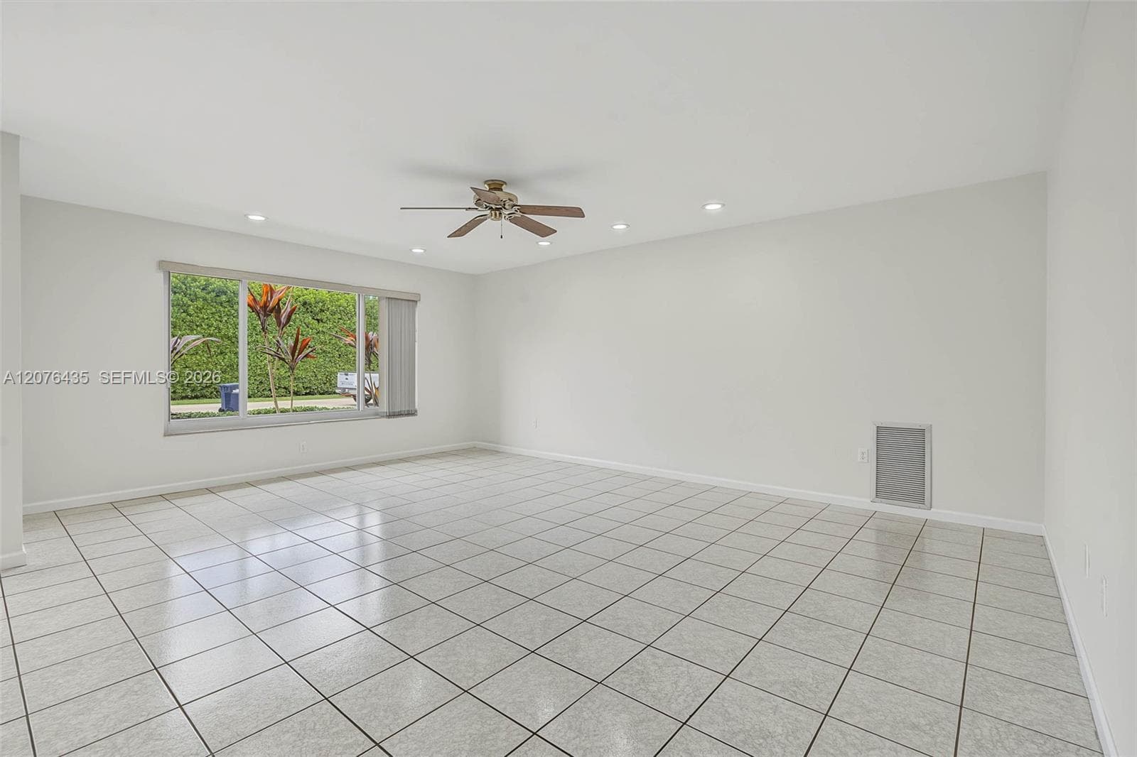 17721 SW 93rd Ave, Palmetto Bay, FL 33157 photo 3