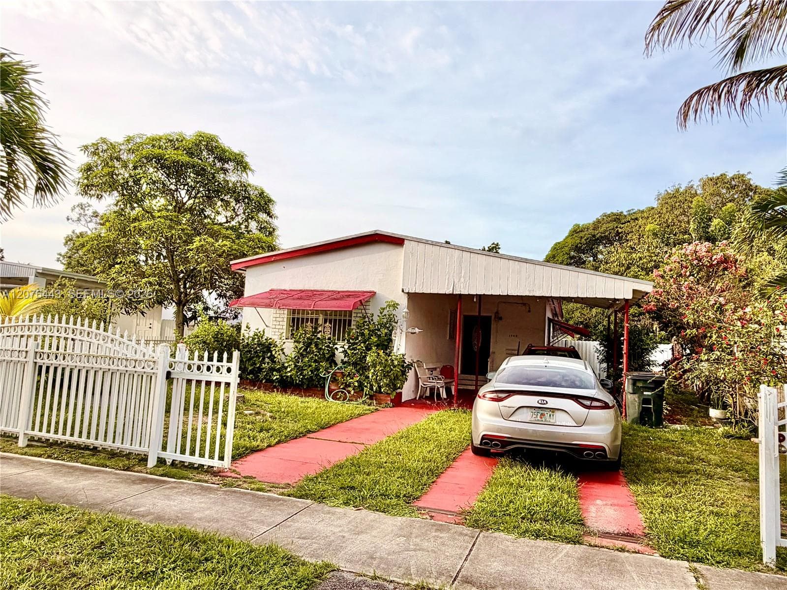 1440 NE 136th St, North Miami, FL 33161 photo 2