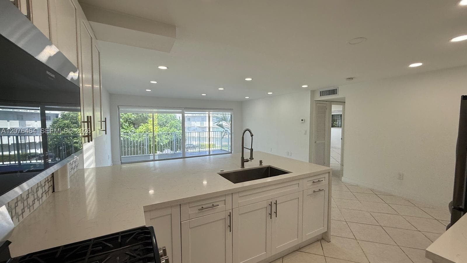 7701 SW 88th St # B330, Miami, FL 33156 photo 3
