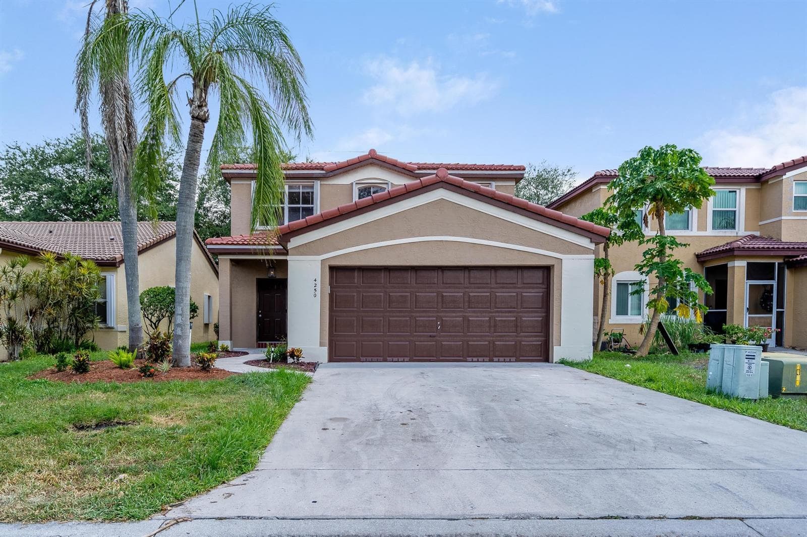 4250 NW 1st Place, Deerfield Beach, FL 33442 photo 2