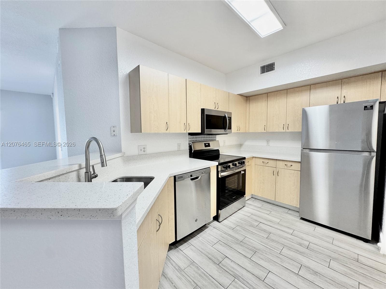 1404 Belmont Ln # 1404, North Lauderdale, FL 33068 photo 4