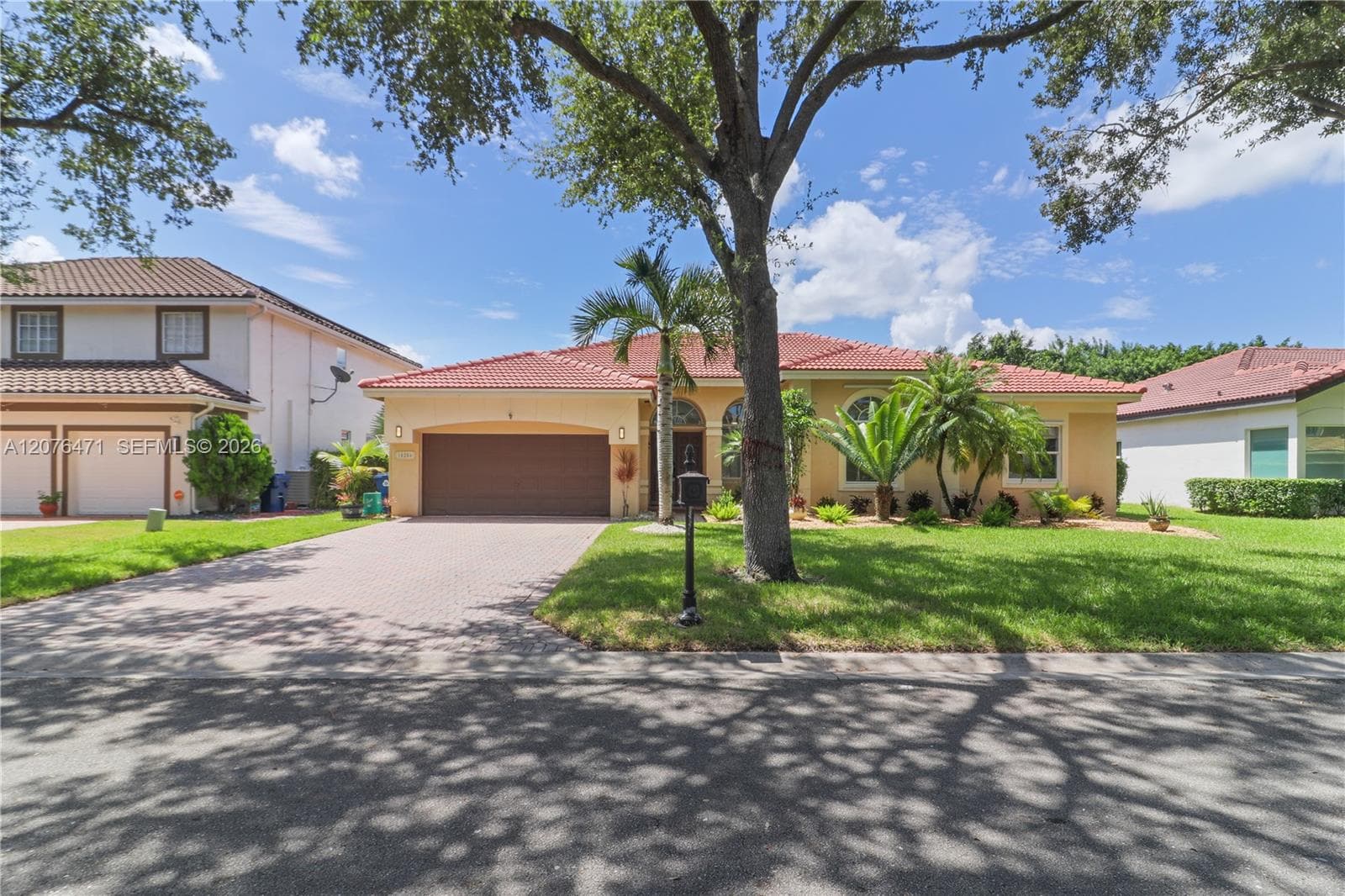 10256 NW 53rd Ct, Coral Springs, FL 33076 photo 2