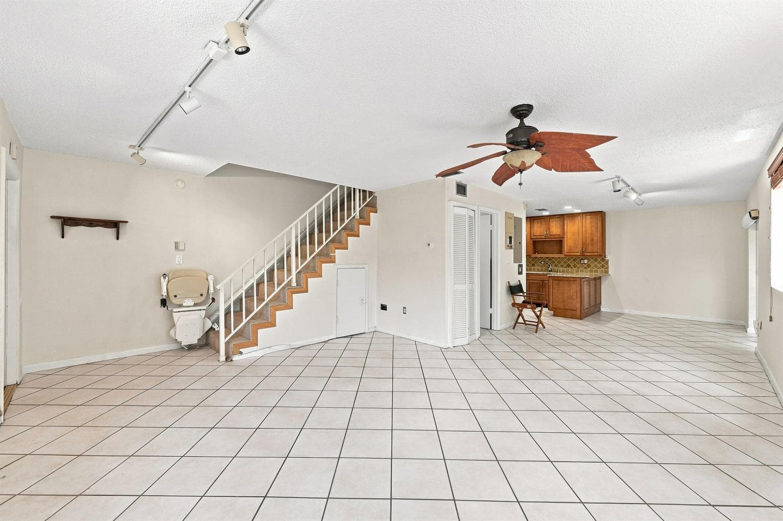 3203 McDonald Street # 3203, Miami, FL 33133 photo 2