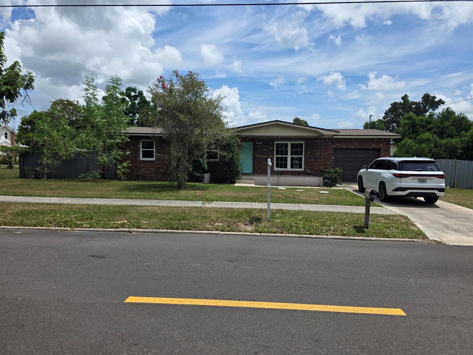 215 S Florida Avenue, FL 33825