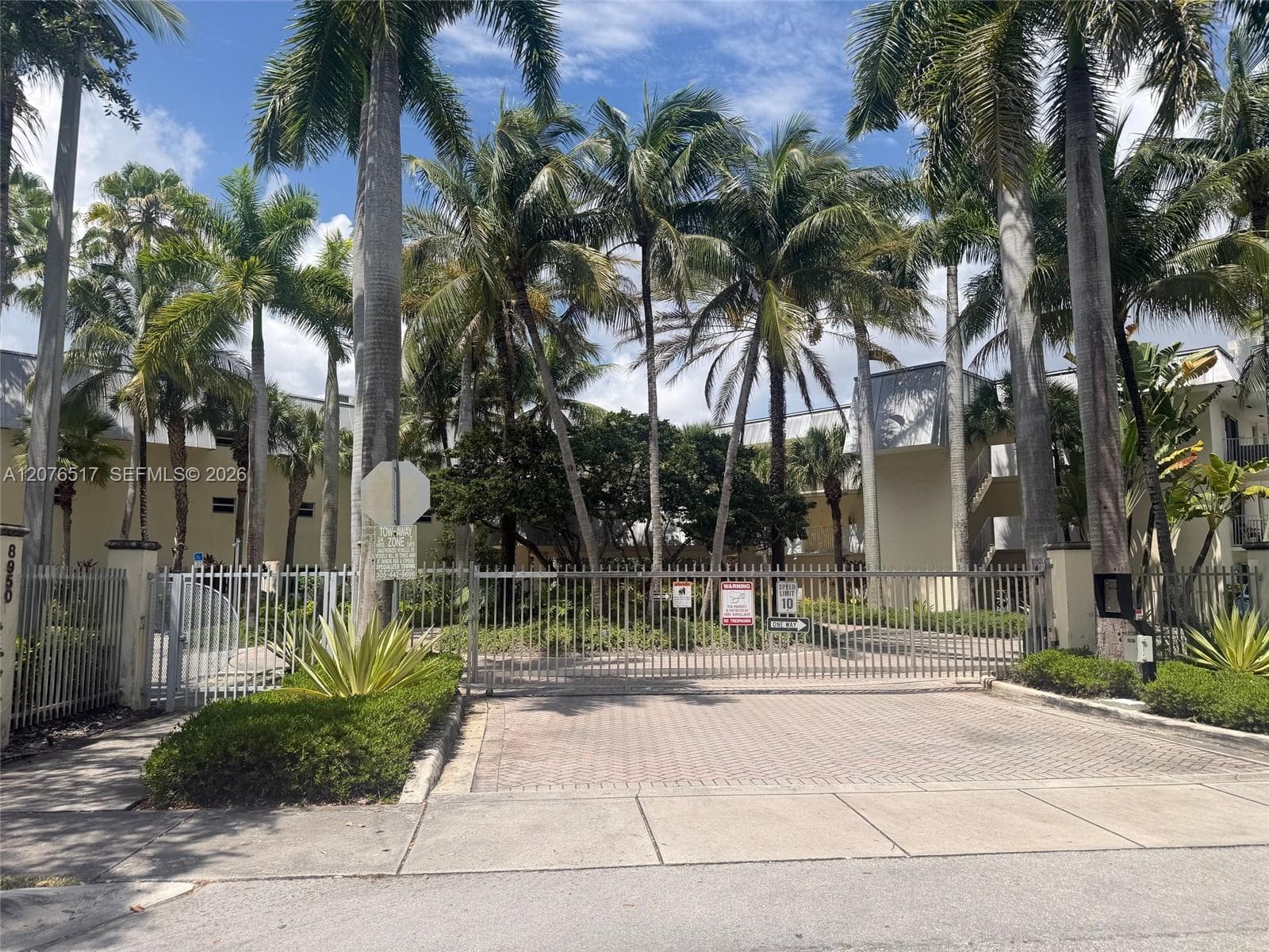 8950 SW 69th Ct # 220, Pinecrest, FL 33156 photo 2