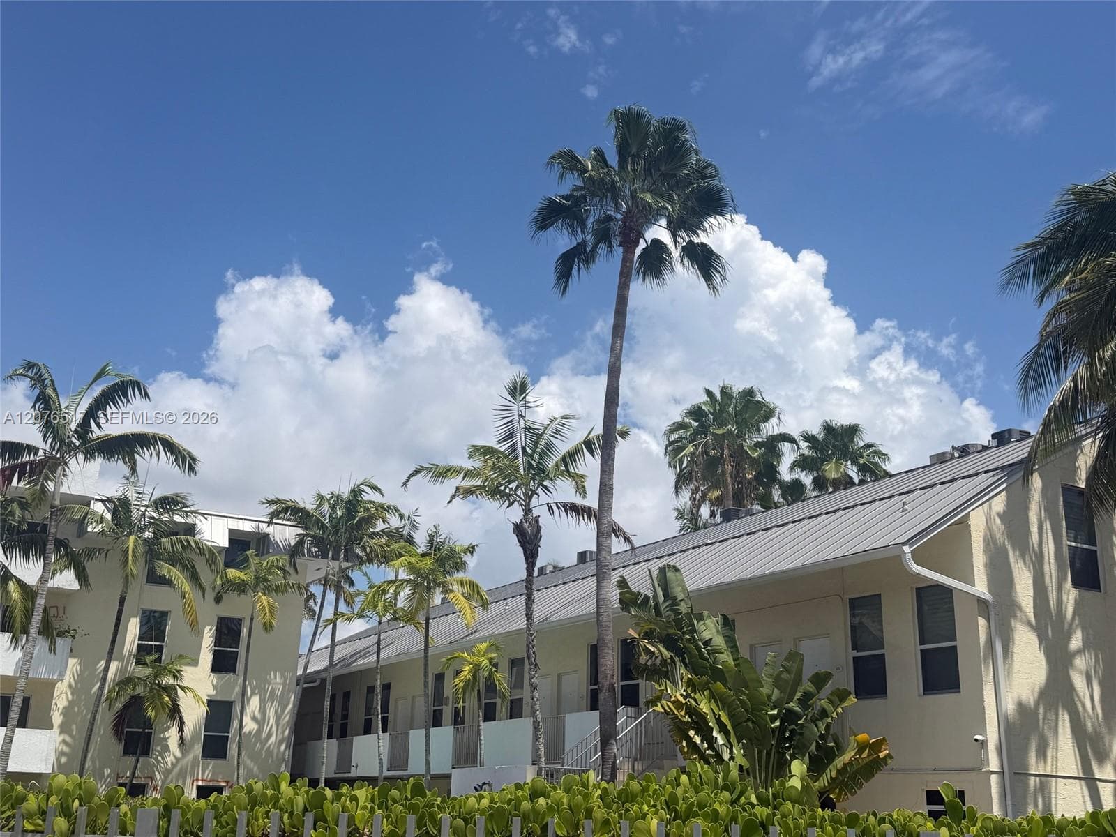 8950 SW 69th Ct # 220, Pinecrest, FL 33156