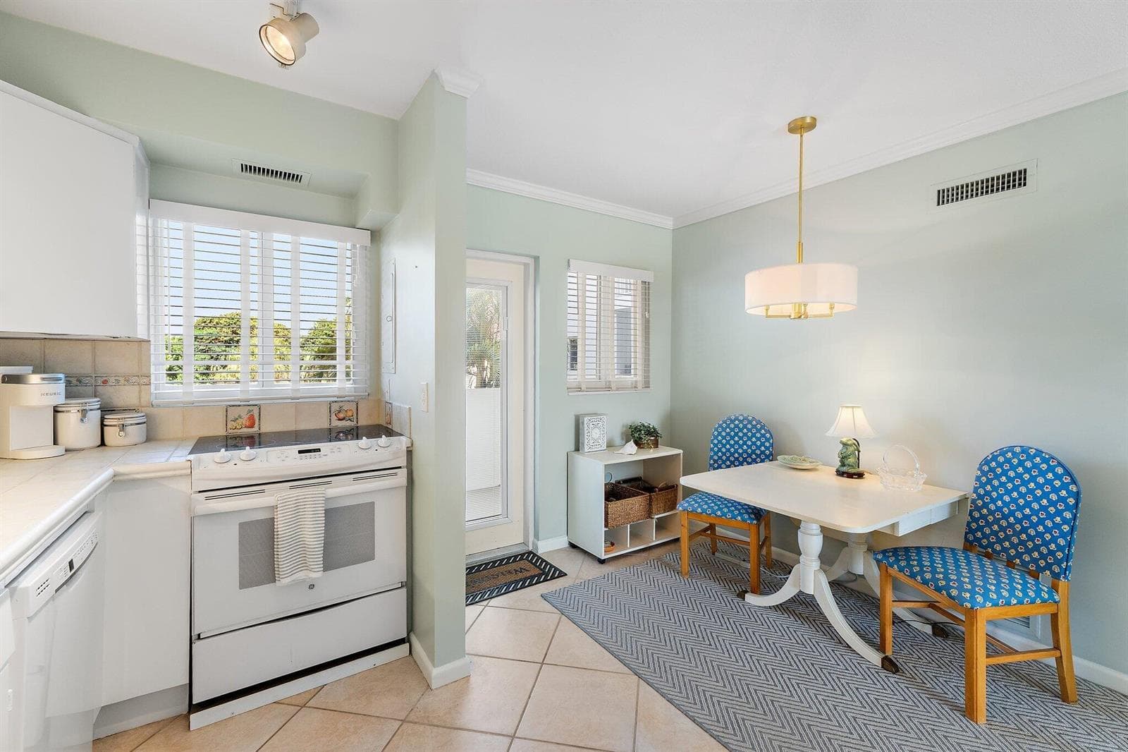 33 S Ocean Avenue # 206, Palm Beach Shores, FL 33404 photo 5