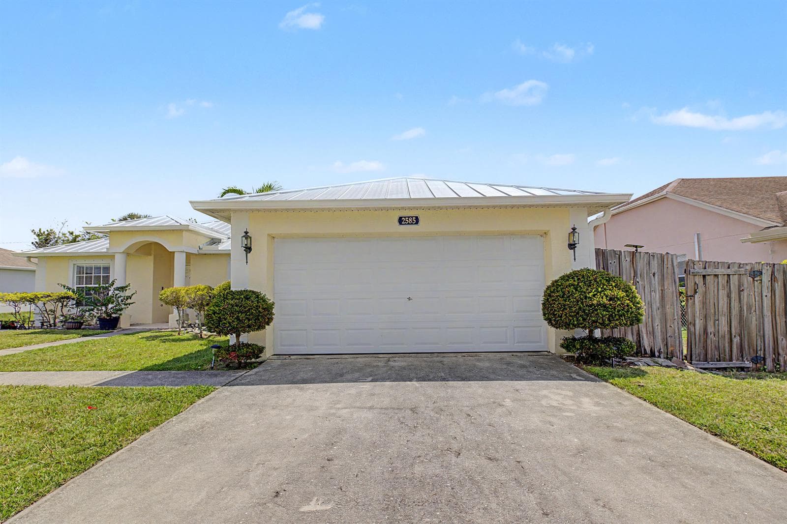 2585 SE LAKEWOOD Street, Port St. Lucie, FL 34952 photo 2