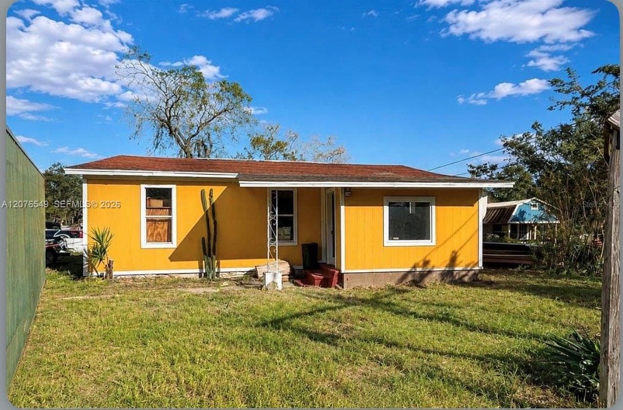 398 Cypress Ave, Pahokee, FL 33476 photo 3