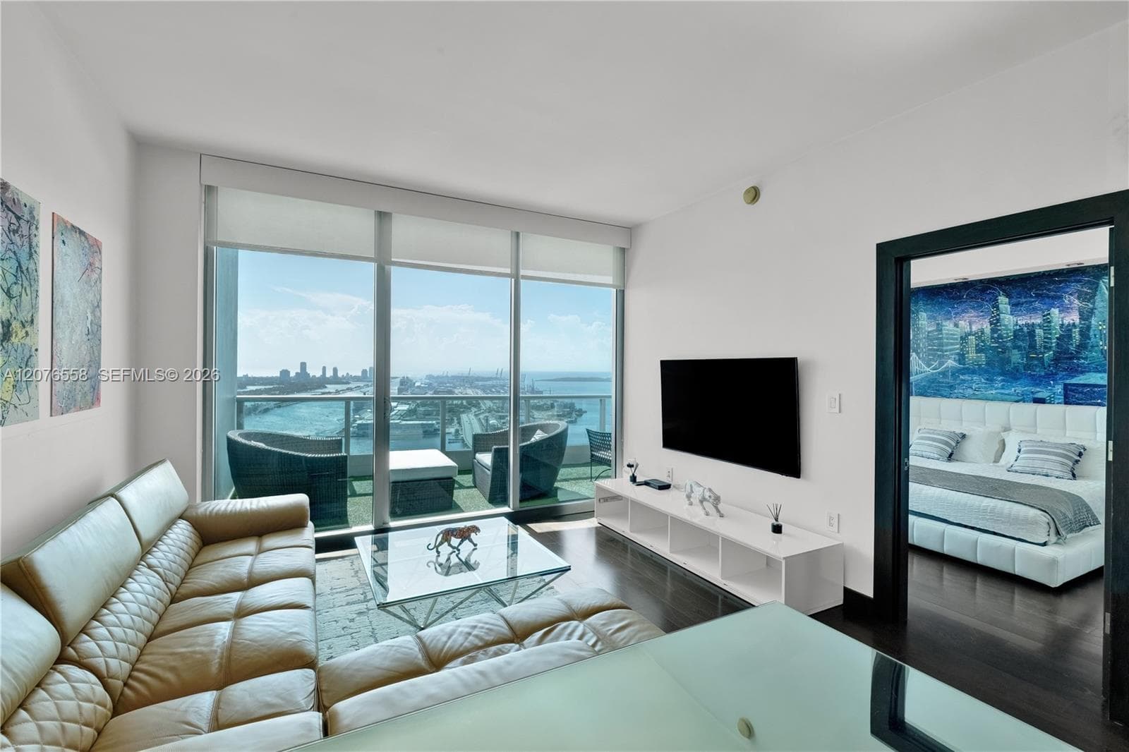 900 Biscayne Blvd # 4403, Miami, FL 33132 photo 2