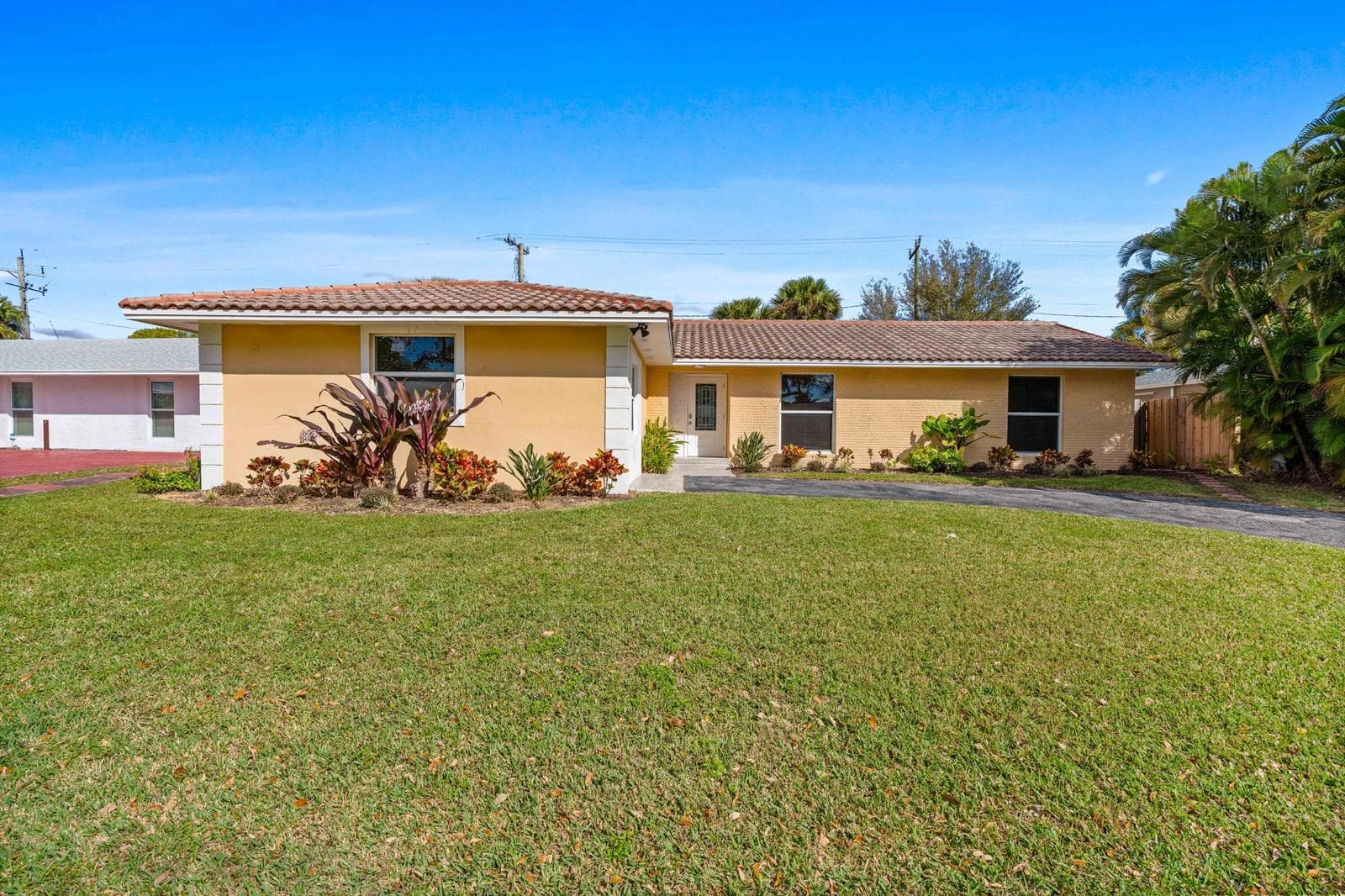 3697 Holly Drive, Palm Beach Gardens, FL 33410 photo 2