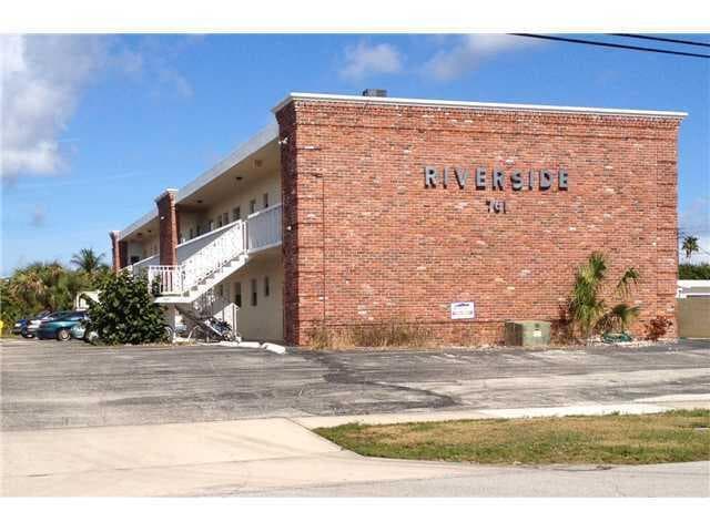 761 HUMMINGBIRD Way # 102, North Palm Beach, FL 33408