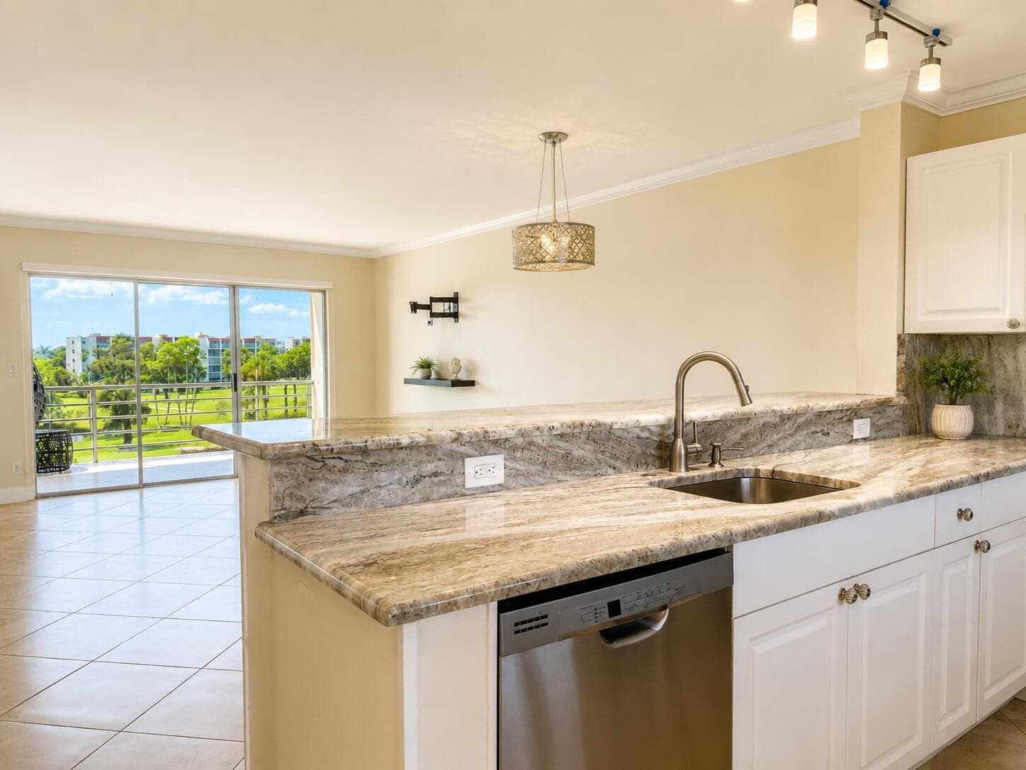 3661 Via Poinciana # 513, Lake Worth, FL 33467 photo 3