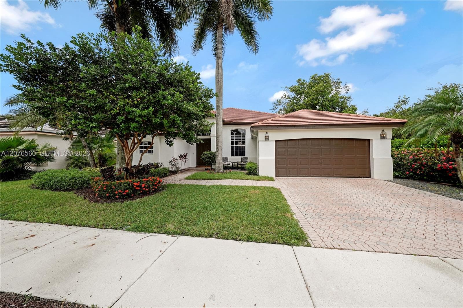 2527 Jardin Dr # 2527, Weston, FL 33327