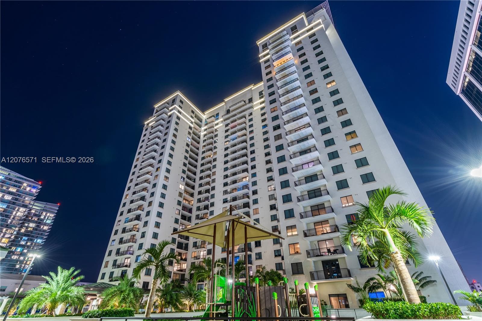 999 SW 1st Ave # 1114, Miami, FL 33130