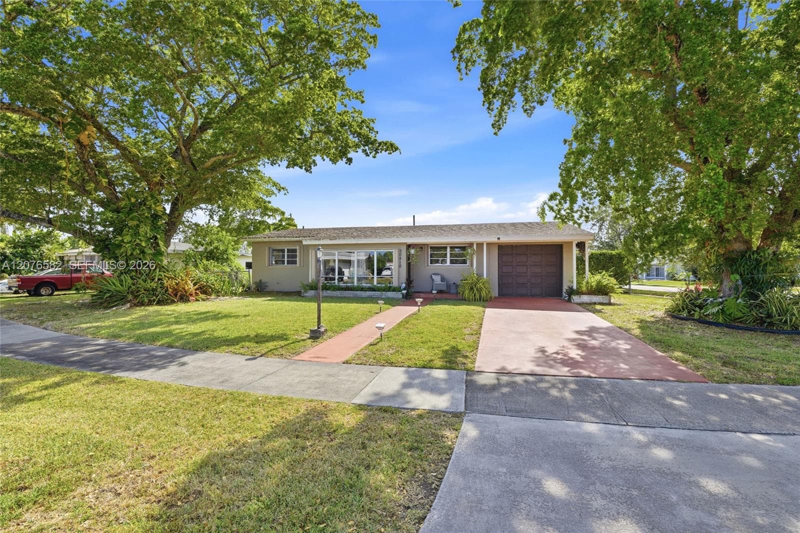 20510 Jacaranda Rd, Cutler Bay, FL 33189 photo 3
