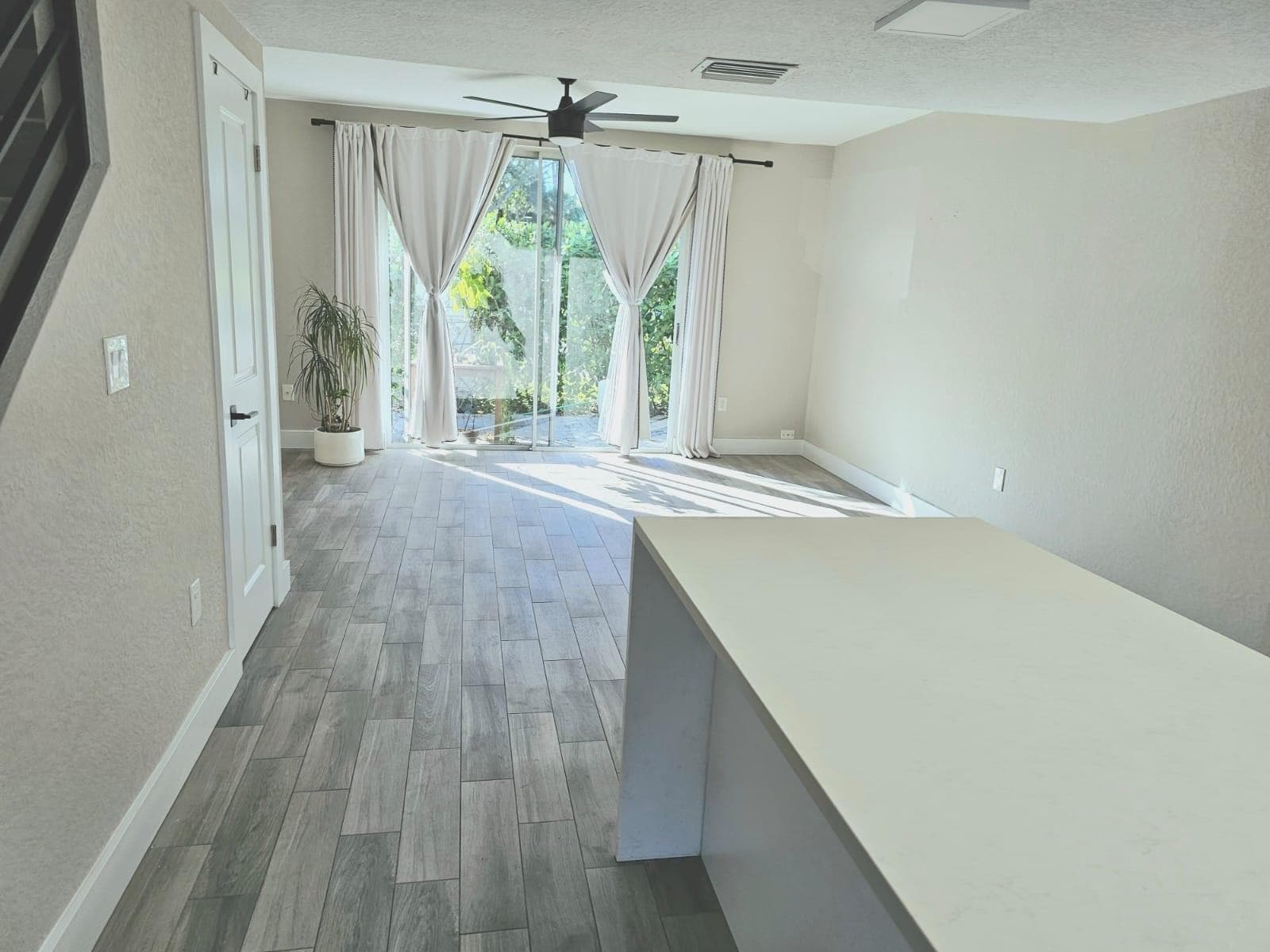 1102 E Jeffery Street, Boca Raton, FL 33487 photo 3