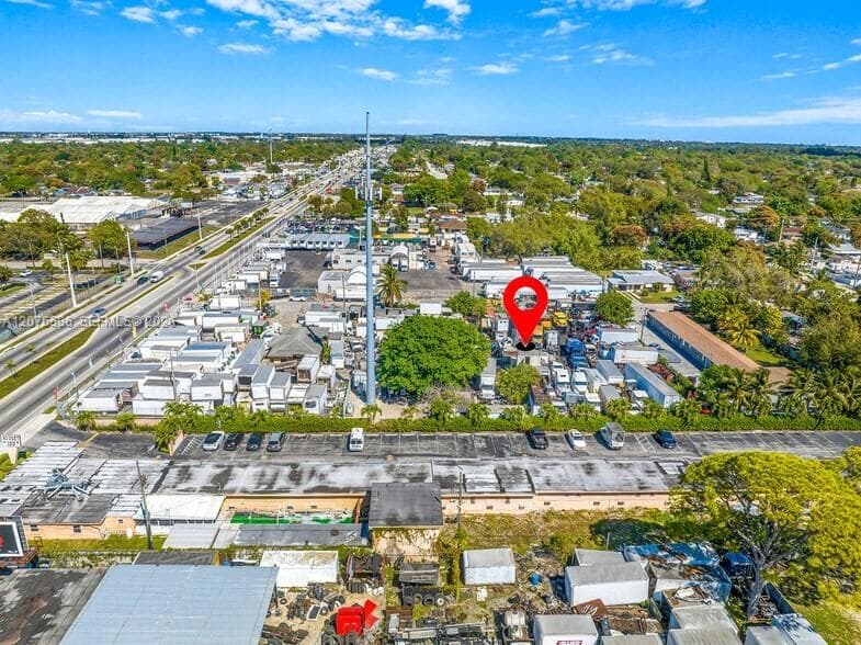 8975 NW 27th Ave, Miami, FL 33147 photo 3