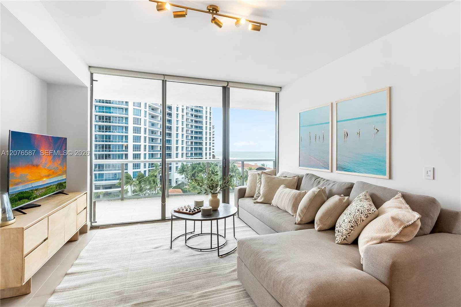 5875 Collins Ave # 903, Miami Beach, FL 33140 photo 2