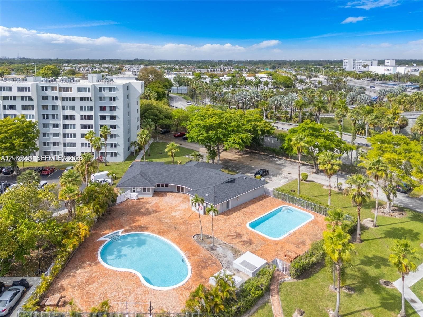 9143 SW 77th Ave # B710, Miami, FL 33156