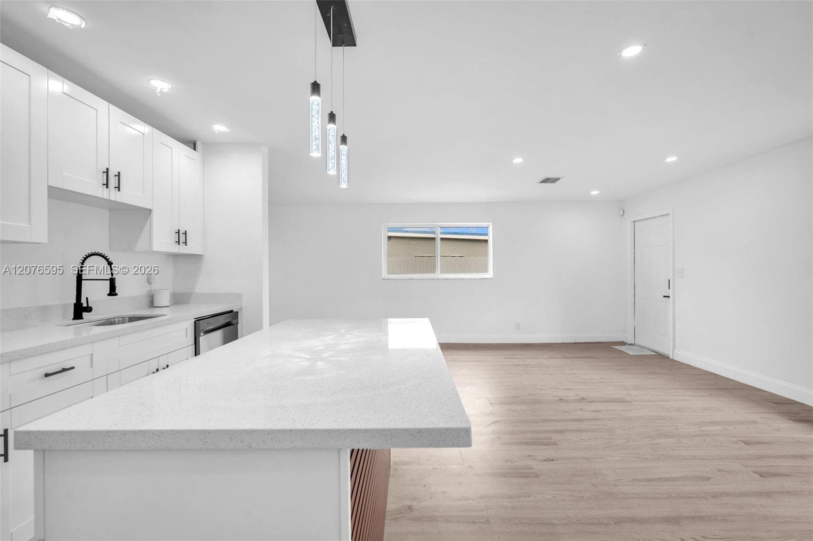 2572 NW 20th St, Fort Lauderdale, FL 33311 photo 4