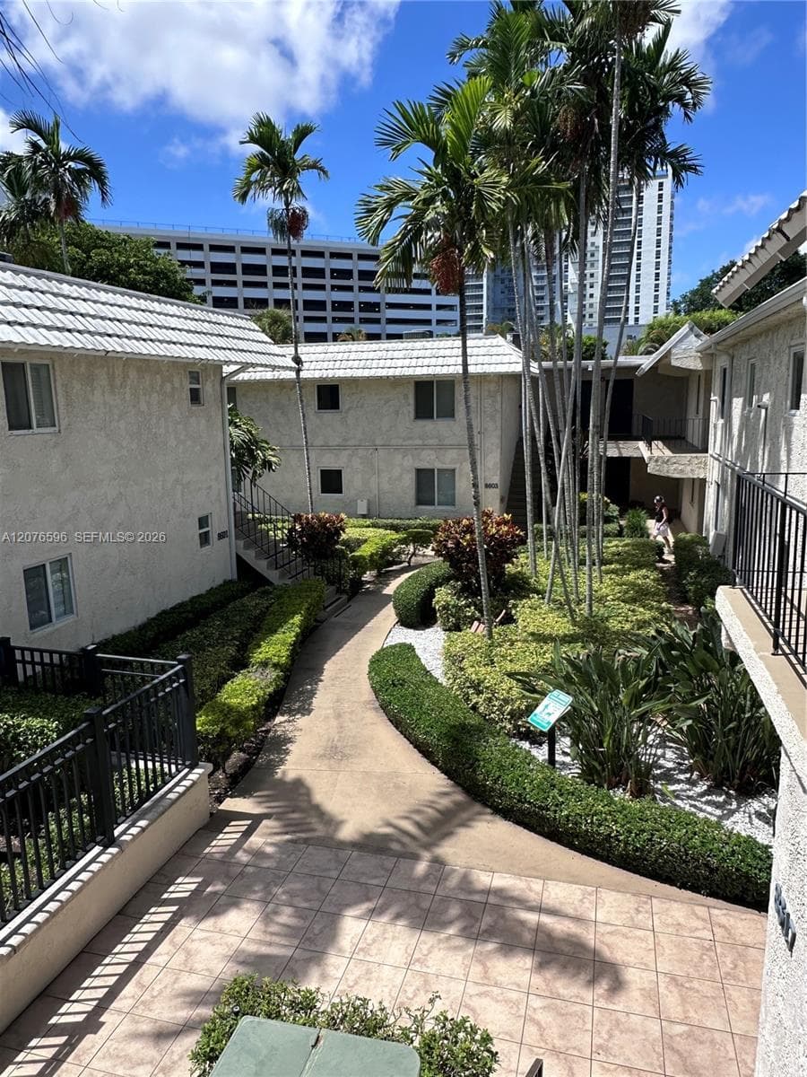 8615 SW 68th Ct # 22, Pinecrest, FL 33156