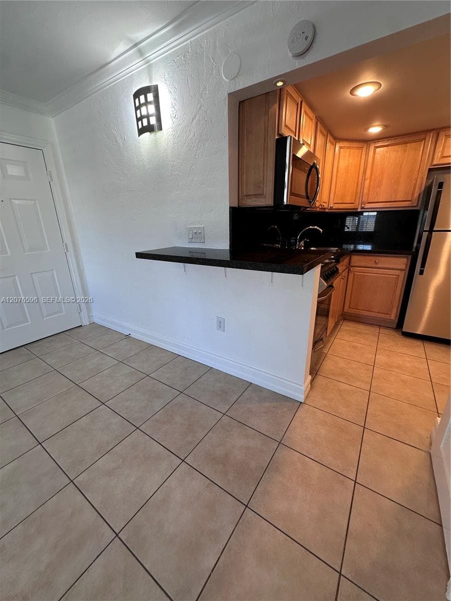 8615 SW 68th Ct # 22, Pinecrest, FL 33156 photo 4